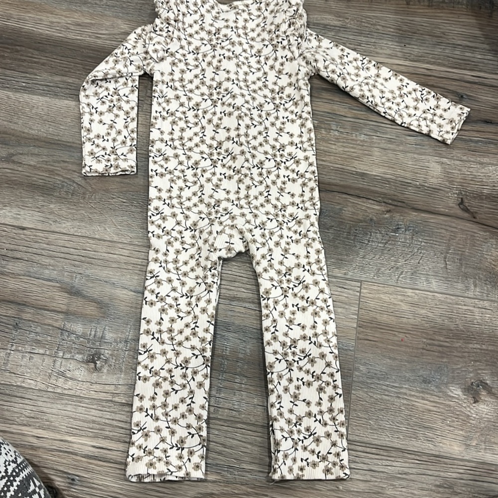 Jessica Simpson romper - Picture 5 of 5